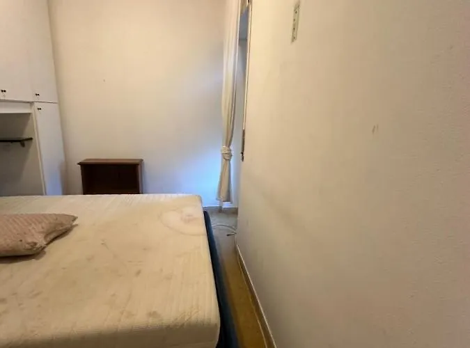Piramide. Hostel